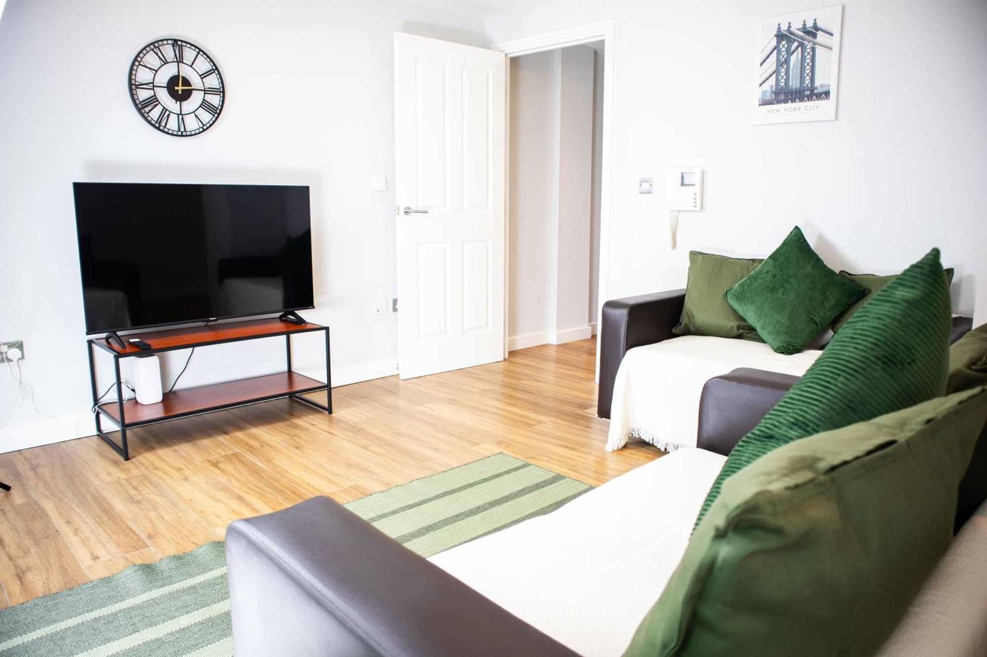2 Bed - Leeds Centre - For Relocators, Professionals Leeds (West Yorkshire)