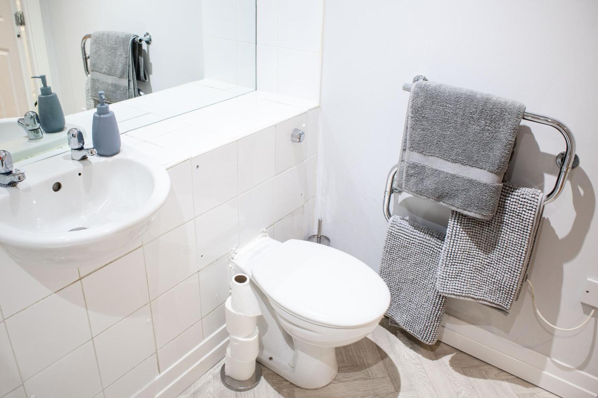 Apartment 2 Bed - Centre - For Relocators, Professionals